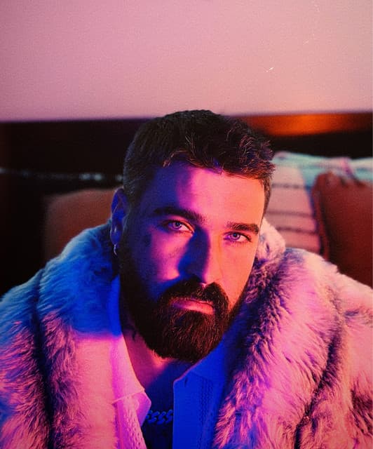 Hueston artist profile image