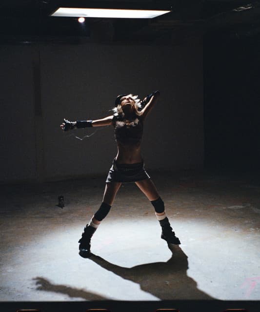Sophie Powers's artist profile image