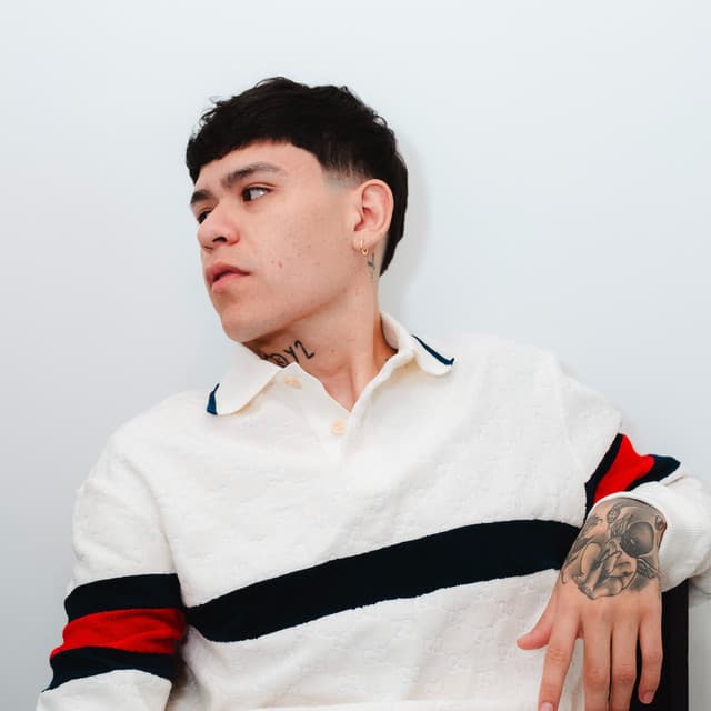 Junior H's artist profile image