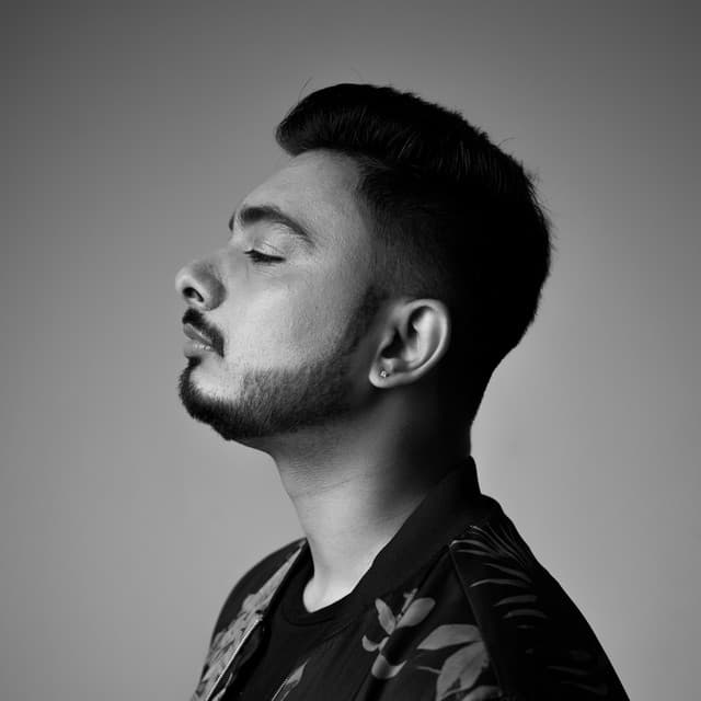 Abhay Jodhpurkar artist profile image