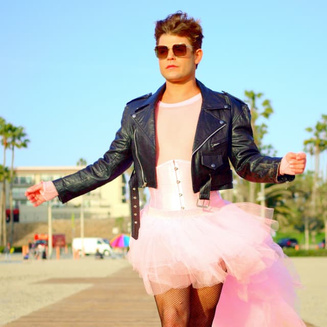 Garrett Clayton profile