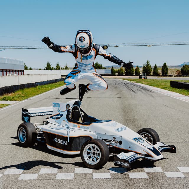 Selecta artist profile image