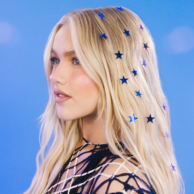 Freya Skye artist profile image