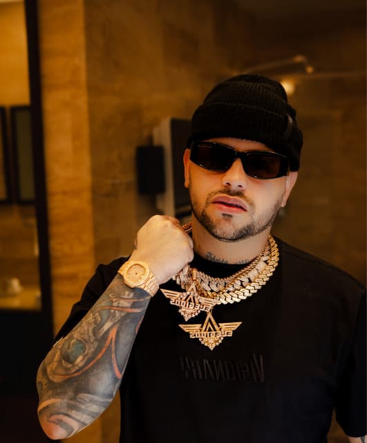 Doble El Elegido artist profile image