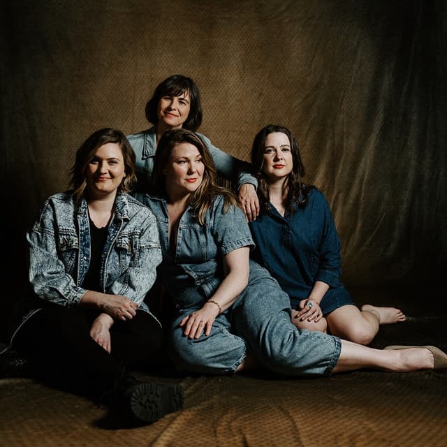 Della Mae's artist profile image