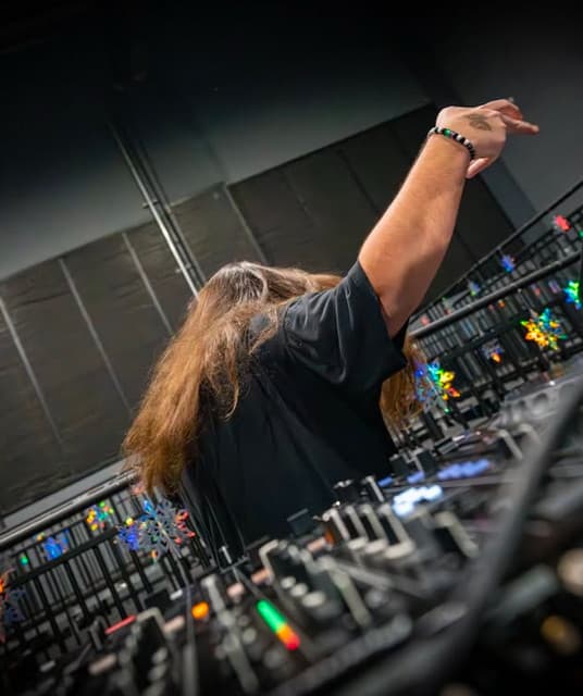 davert artist profile image