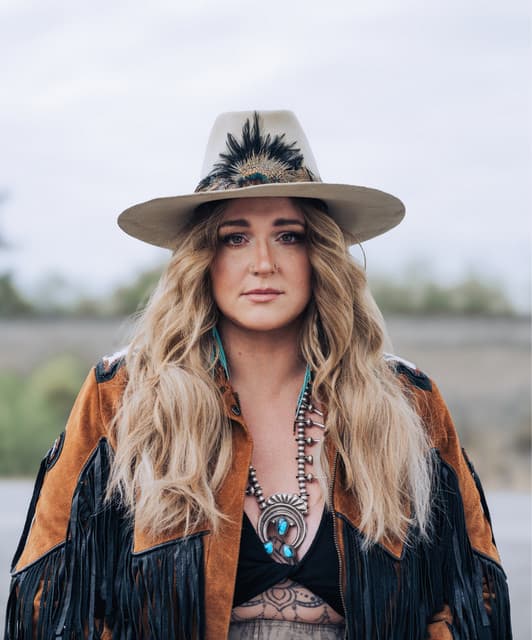 Taylor Hunnicutt's artist profile image