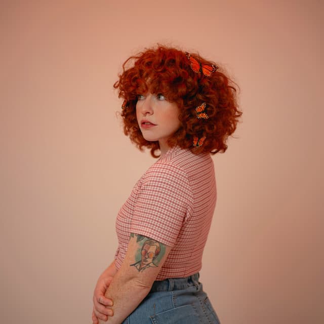 Sara Beth artist profile image