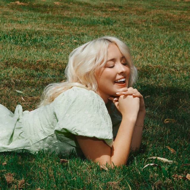 Claire Leslie artist profile