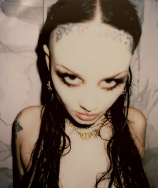 Zheani artist profile image