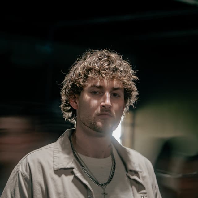 Austin Snell artist profile