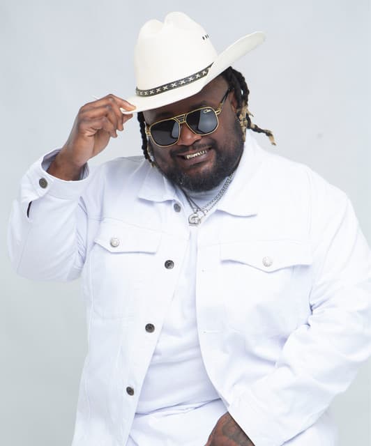 Gold Gillis artist profile image
