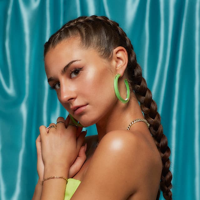 Naliya artist profile image