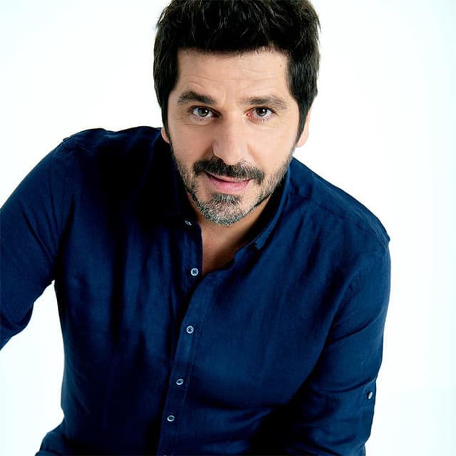 Patrick Fiori artist profile image