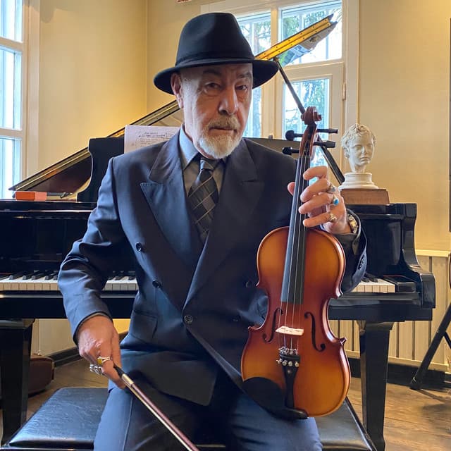 Mazhar Alanson artist profile image