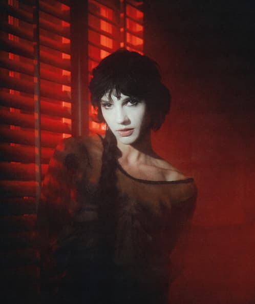 Dove Armitage artist profile image