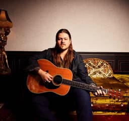 Vincent Neil Emerson's artist profile image
