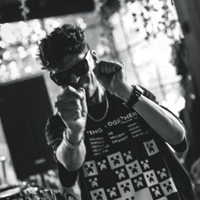 Aldo Cadiz artist profile image