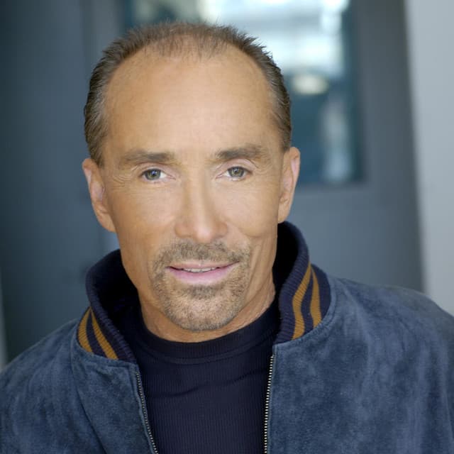 Lee Greenwood's artist profile image
