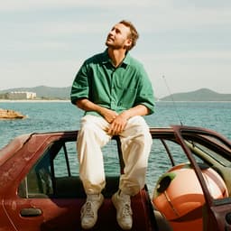 Ben Howard's artist profile image