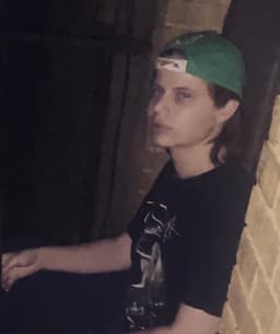 kurtains's artist profile image