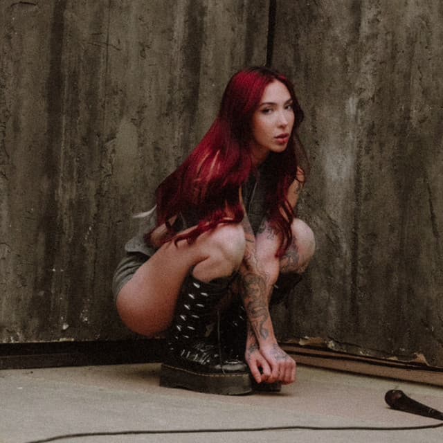 Summer Hoop artist profile
