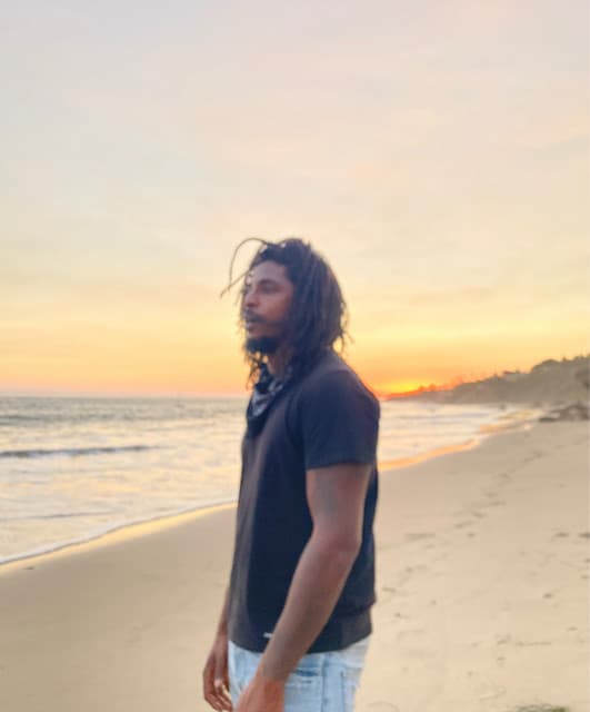 Shwayze artist profile image