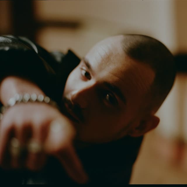 Hutch artist profile