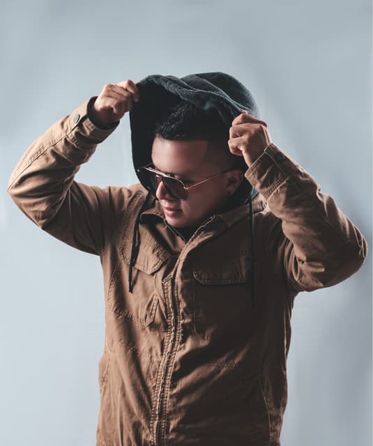 Alexander Zabbi artist profile image