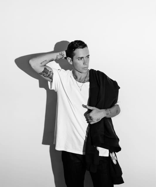 Sammy Adams artist profile