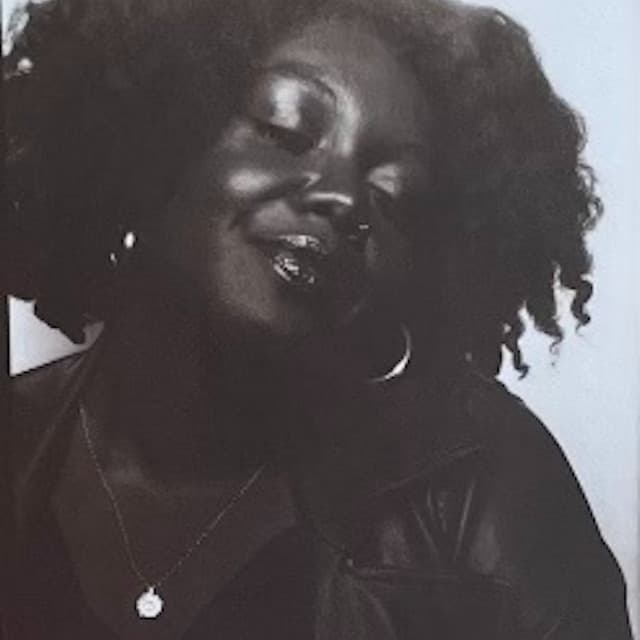 Yazmin Lacey artist profile image