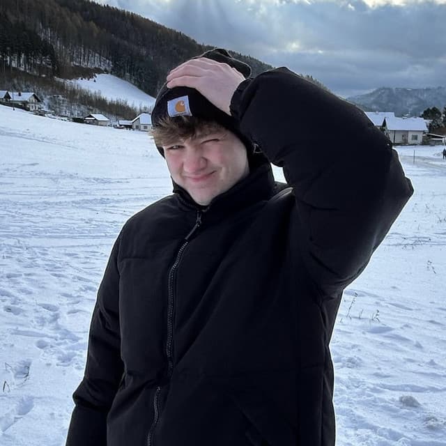 Niklas Dee artist profile image
