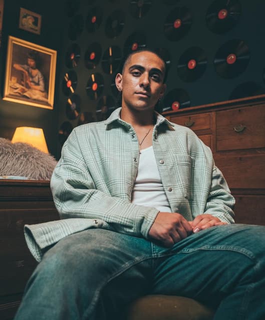 DJ Discretion artist profile image