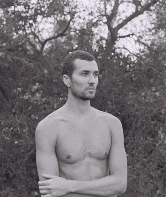 Saro artist profile image