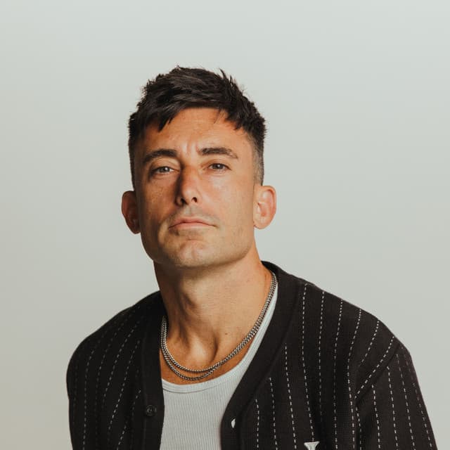 Phil Wickham artist profile image