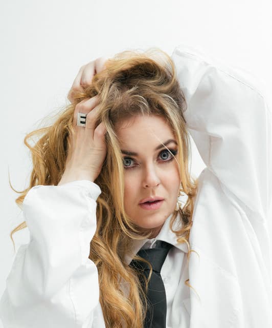 Ellinoora artist profile image