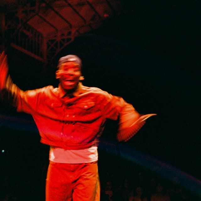 Samm Henshaw artist profile image