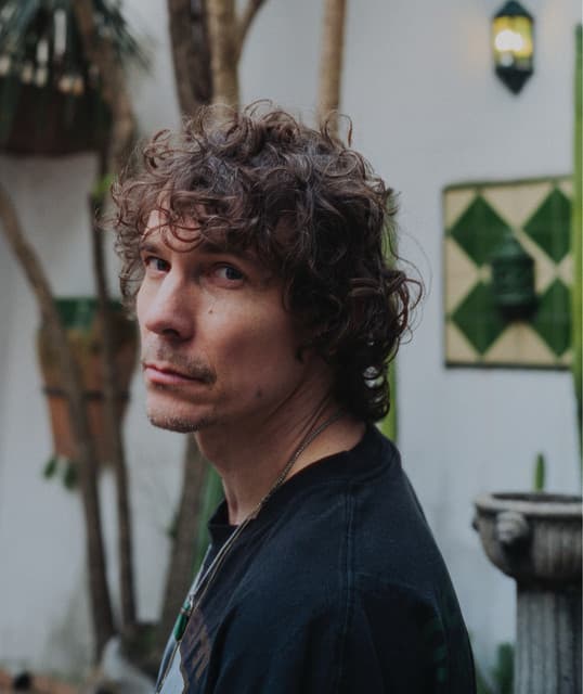 Håkan Hellström artist profile image