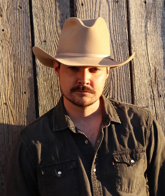 Jonathan Lee artist profile image