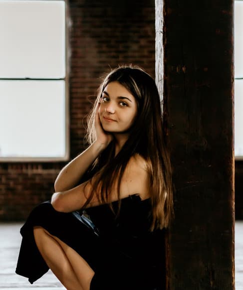 Tia Tricamo artist profile image