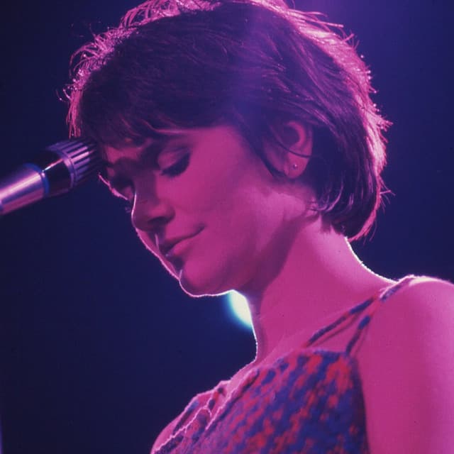 Linda Ronstadt artist profile image