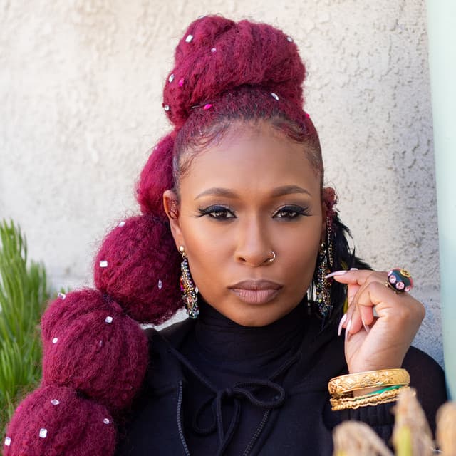 Mumu Fresh artist profile image