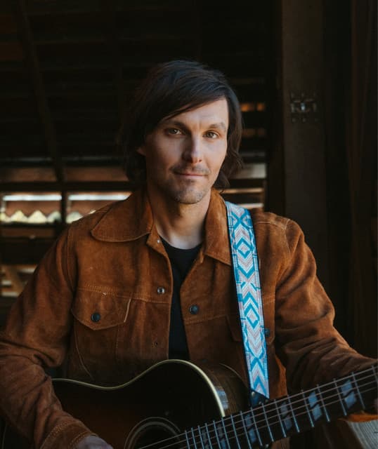 Charlie Worsham artist profile image