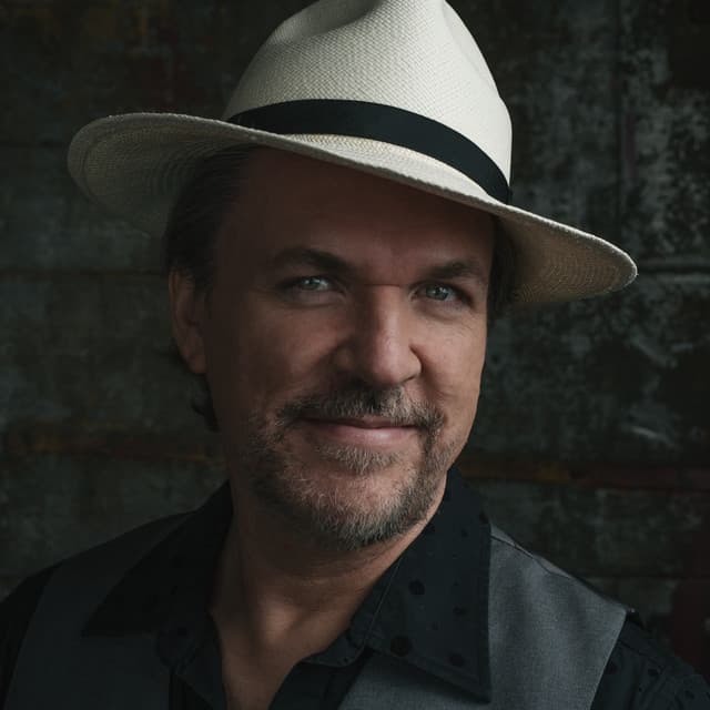 Mark O'Connor artist profile image