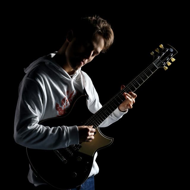 Matteo Mancuso artist profile