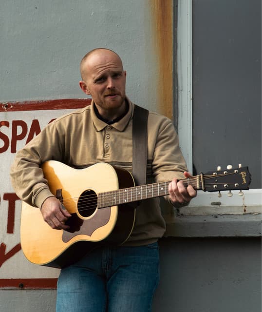 Ashley Harding artist profile image