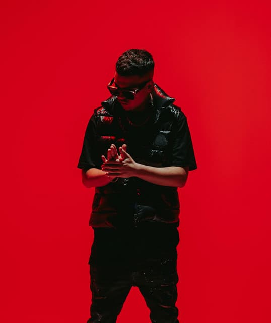 M.G.L. artist profile image