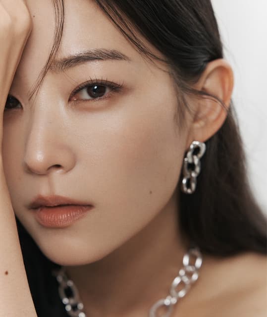 Arden Cho profile