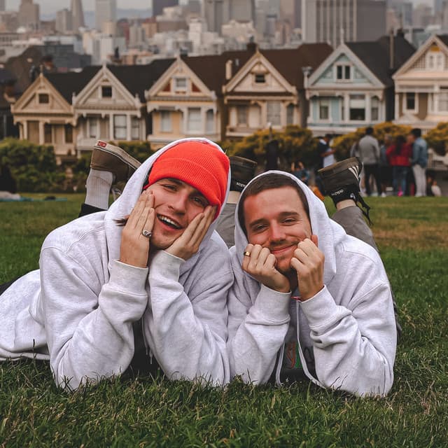 EAZYBAKED artist profile image