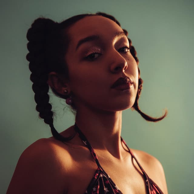 Angela Muñoz artist profile image